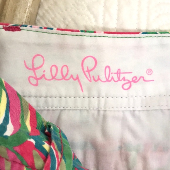 Lilly Pulitzer Tropical Print Callahan Short - Picture 3 of 16